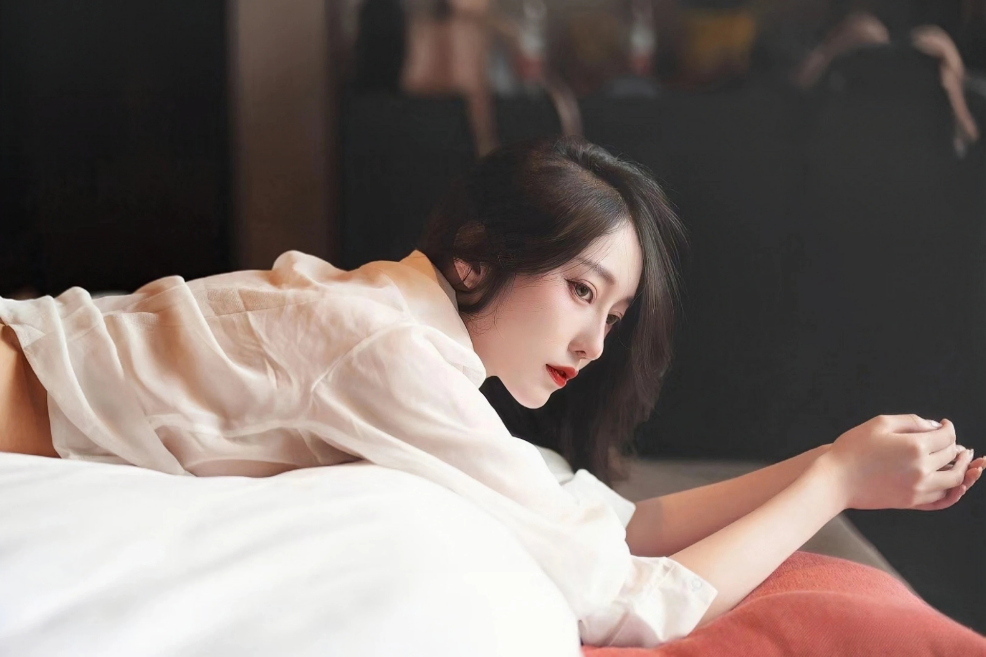 广东工业大学研发新材料给芯片“退烧”